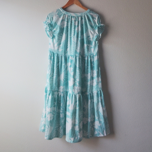 Wonderly Blue and White Floral Midi Dress - Picture 2 of 6